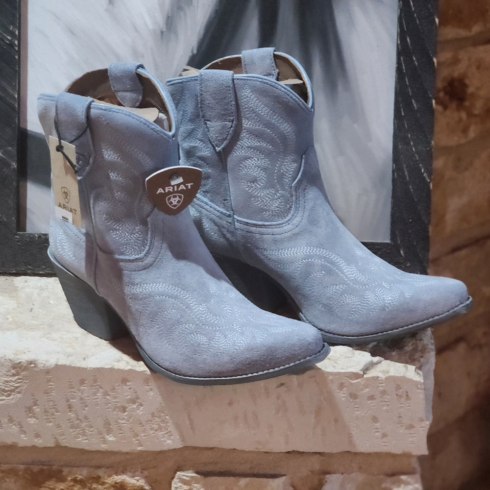 Ariat Suede Light Blue Ankle Boots Chandler In Baby Blue Jean Suede Size - Picture 7 of 16